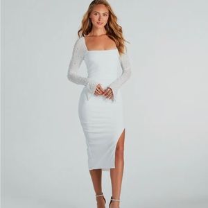 Windsor Amy formal crepe faux pearl sleeve